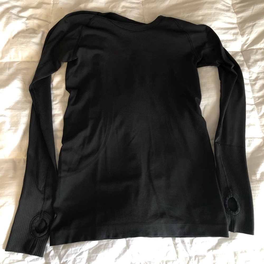 Lululemon Swiftly Tech long sleeve